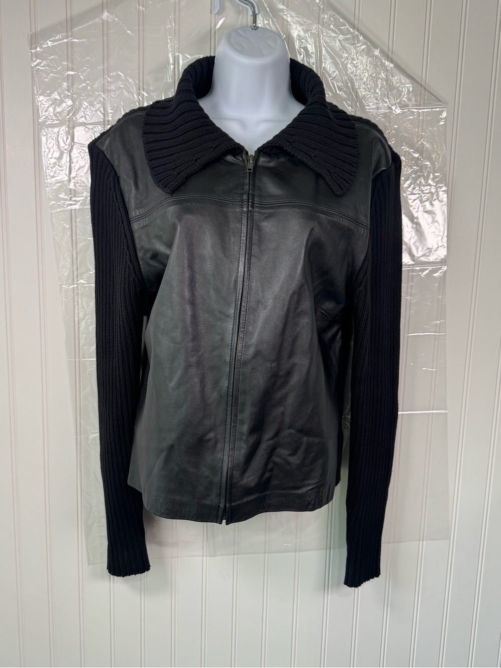 Y2K VTG Maurice Sassoon Black Leather & Knit Collar Jacket - Women's